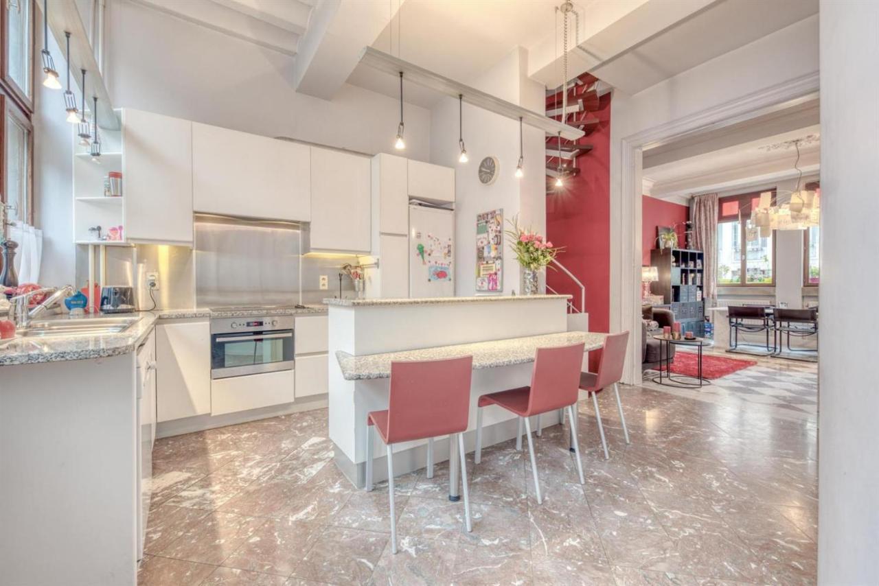 Duplex 2 Chambres Situe Au Centre Du Coeur Historique De Λιέγη Εξωτερικό φωτογραφία
