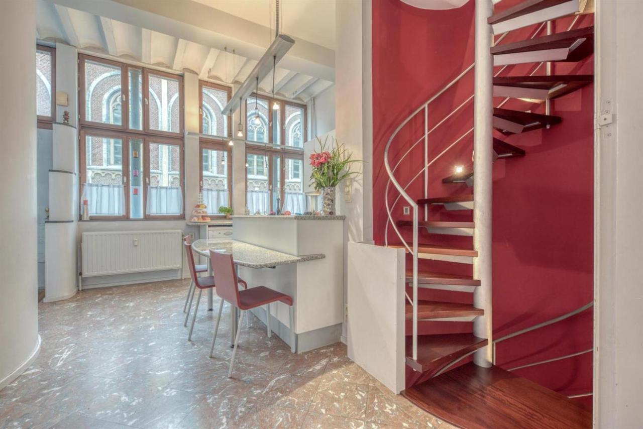Duplex 2 Chambres Situe Au Centre Du Coeur Historique De Λιέγη Εξωτερικό φωτογραφία